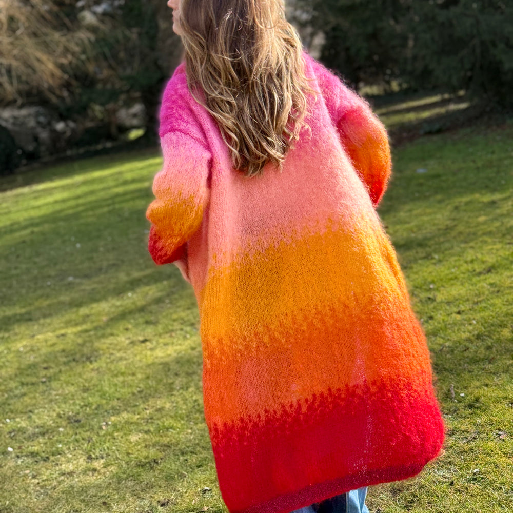 
                  
                    COAT HOODIE TIE&DYE FUSHIA/ROUGE
                  
                