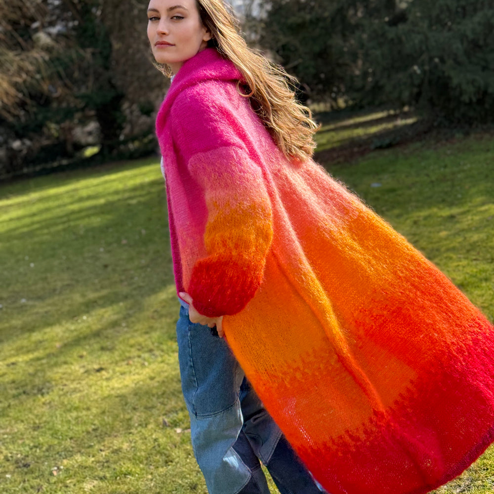 
                  
                    COAT HOODIE TIE&DYE FUSHIA/ROUGE
                  
                