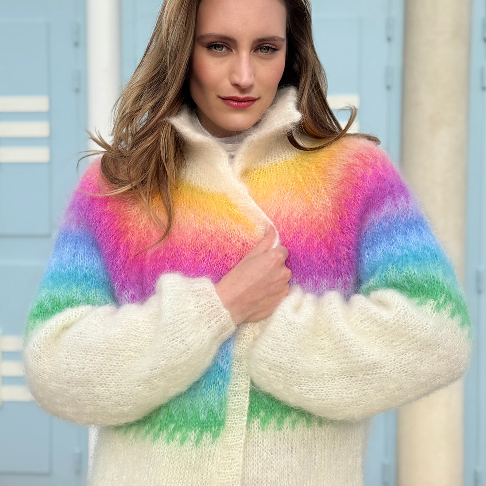 
                  
                    COAT RAINBOW PASTELS
                  
                