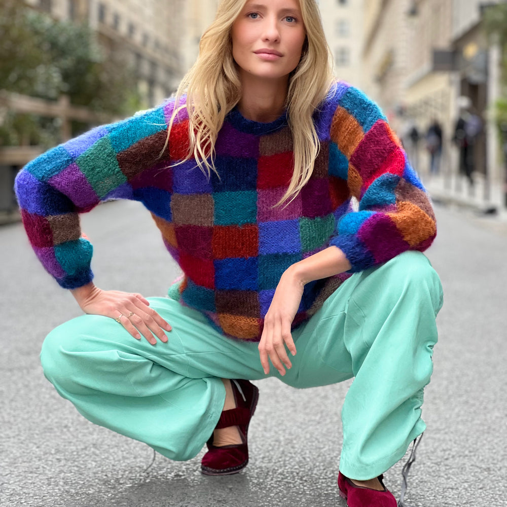 
                  
                    SWEATER OVERSIZE PIXELS STRONGS
                  
                
