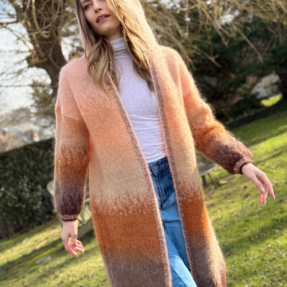 
                  
                    COAT HOODIE TIE&DYE NUDE/CHOCO
                  
                