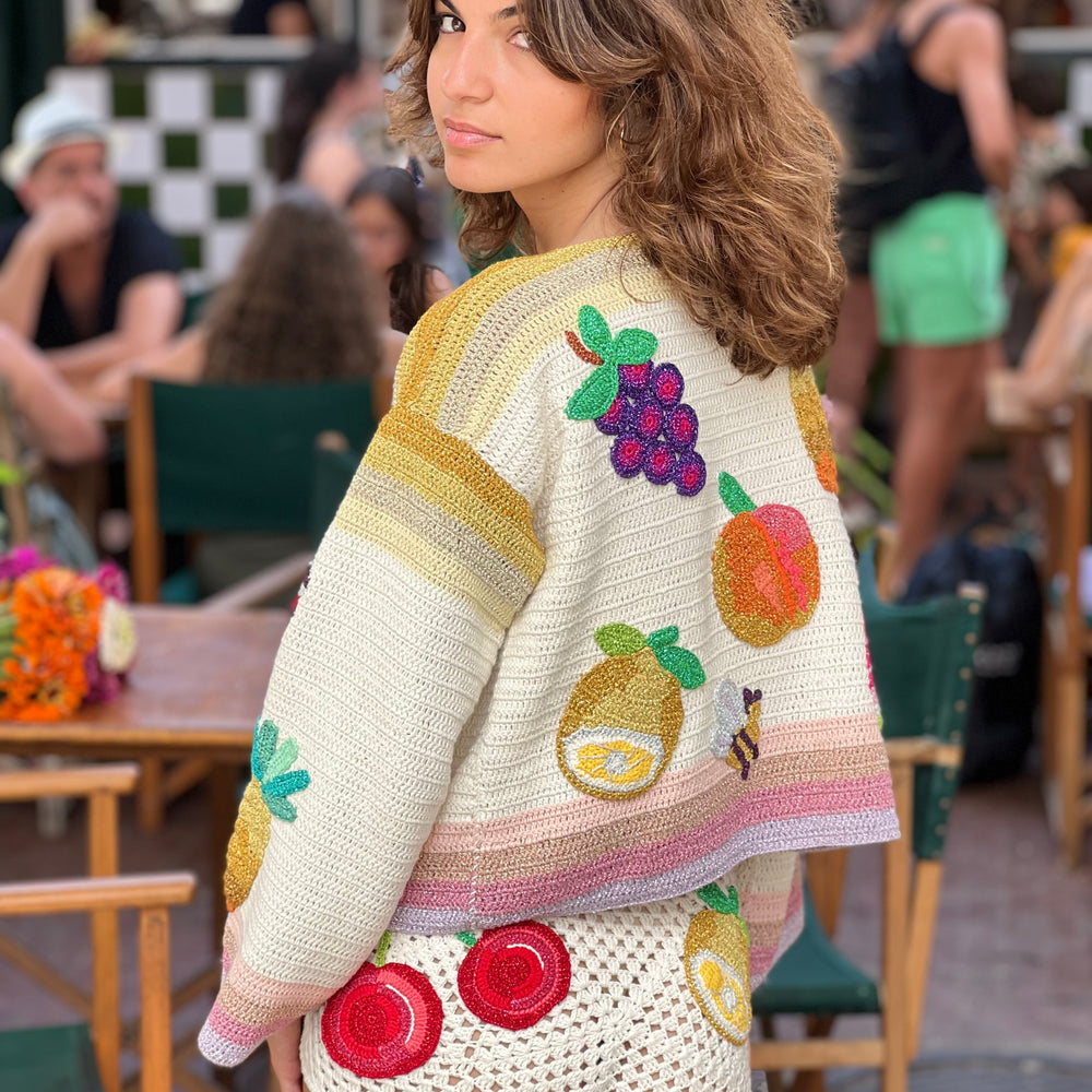 
                  
                    SHORTS TUTTI FRUTTI
                  
                