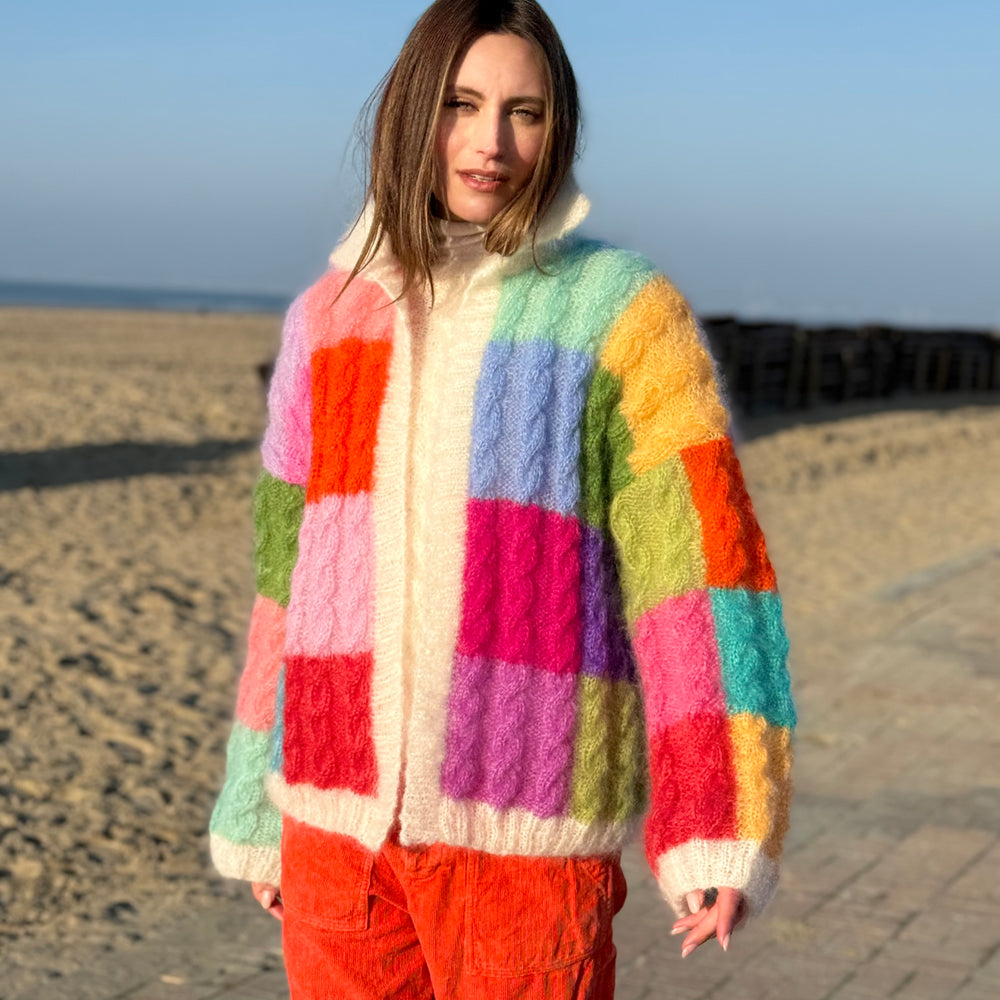 
                  
                    JACKET NECK FANTASIA MULTICOLORE
                  
                