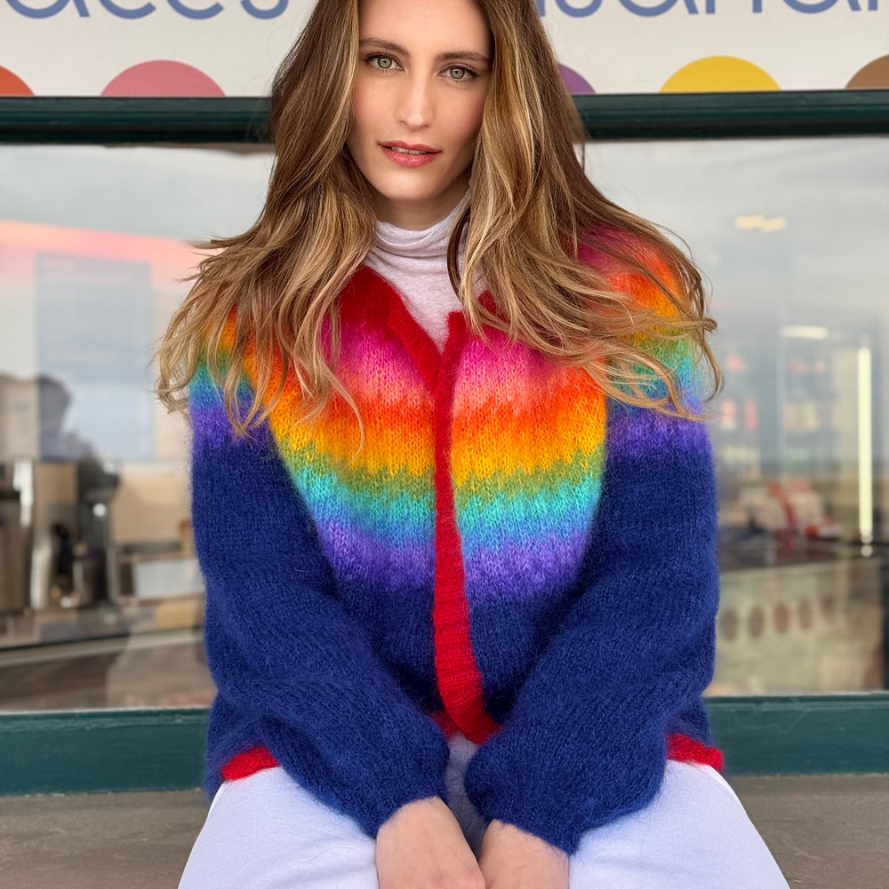 
                  
                    LITTLE JACKET RAINBOW STRONGS
                  
                