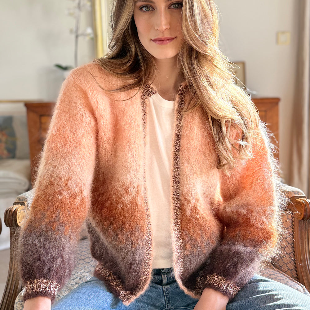 
                  
                    LITTLE JACKET TIE&DYE NUDE/CHOCO
                  
                