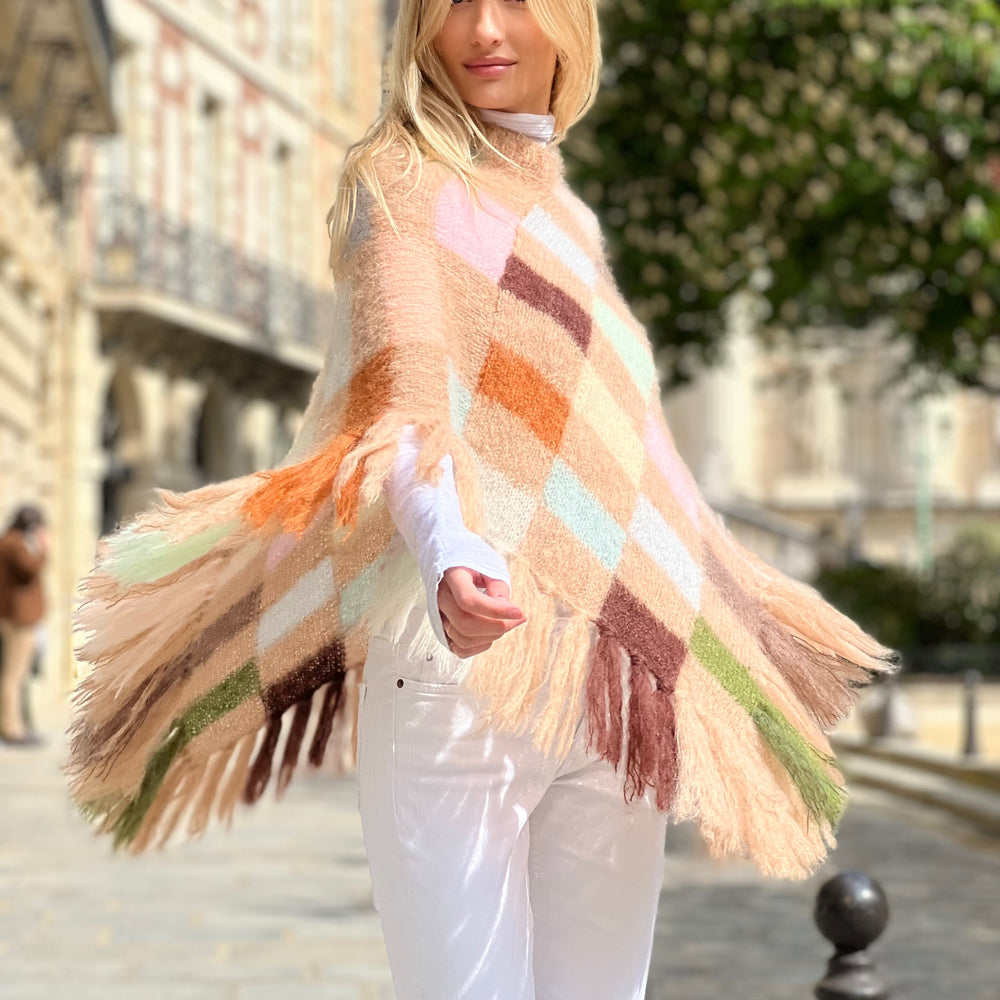 
                  
                    PONCHO PIXELS BEIGE
                  
                