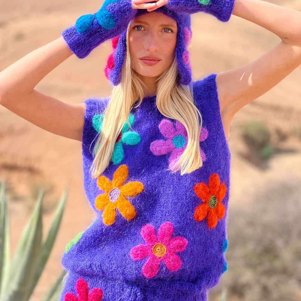 CHAPKA & MITTENS FREE FLOWERS BLUE
