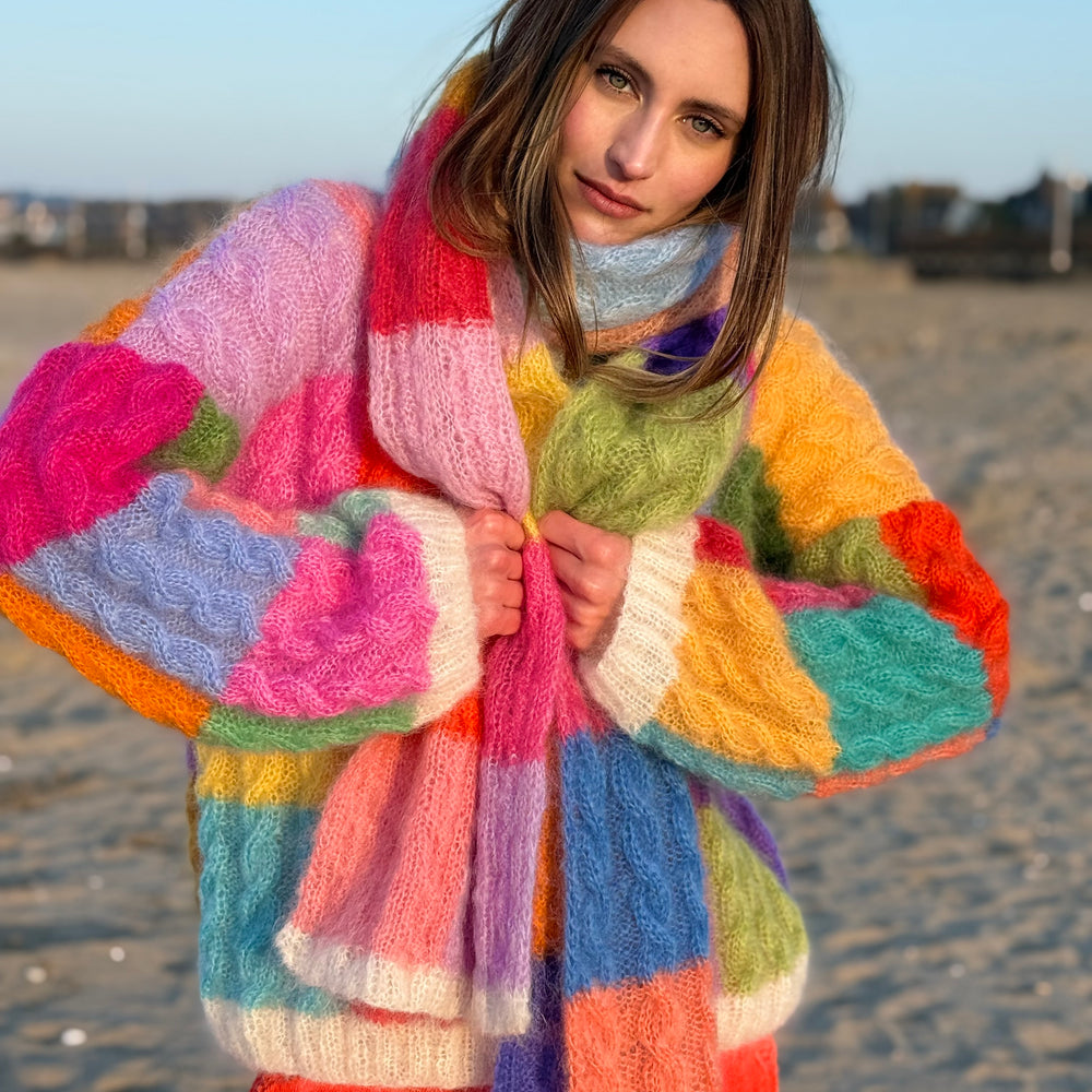 
                  
                    SCARF FANTASIA MULTICOLORE
                  
                
