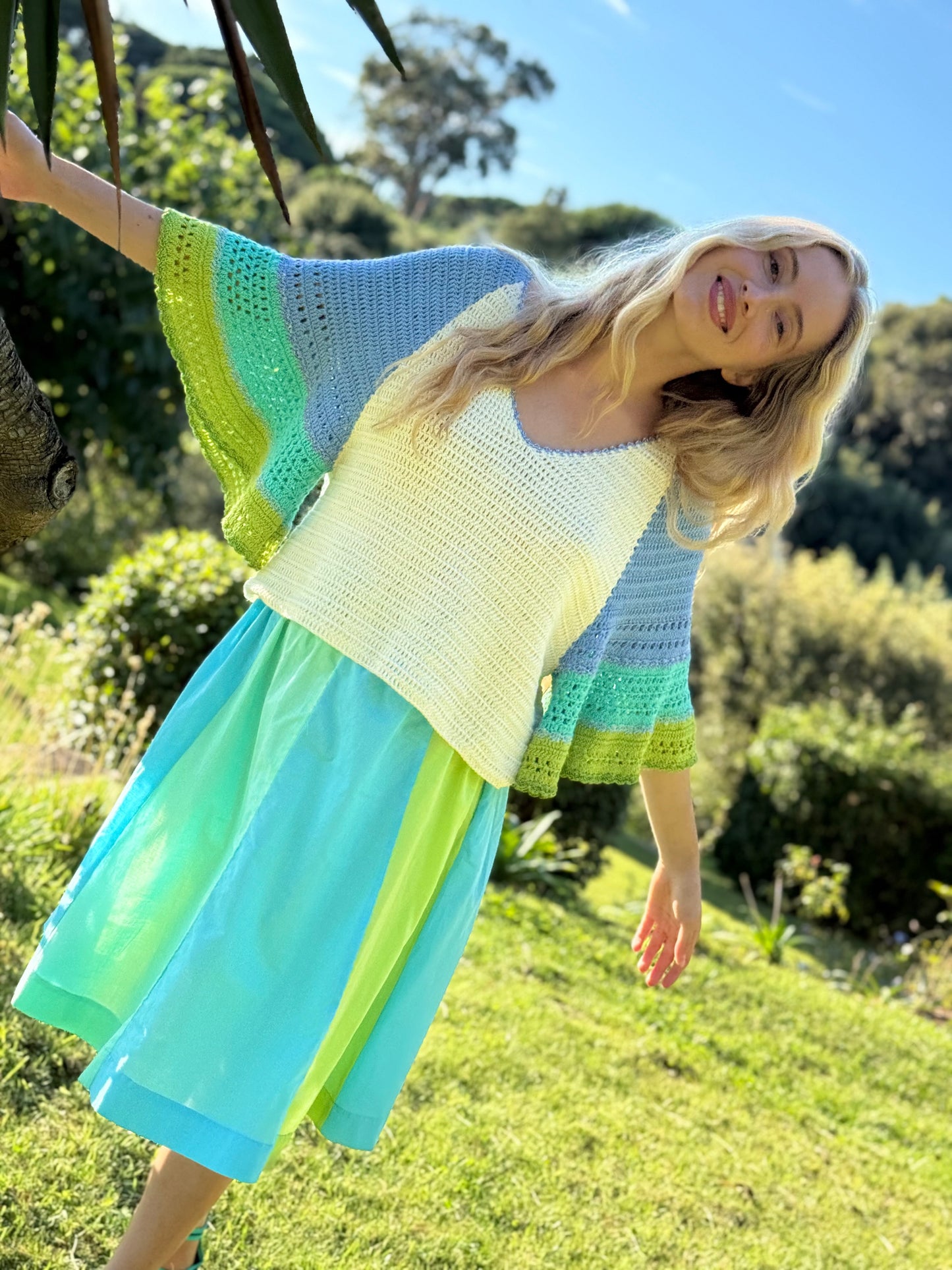 SWEATER BUTTERFLY BLUE