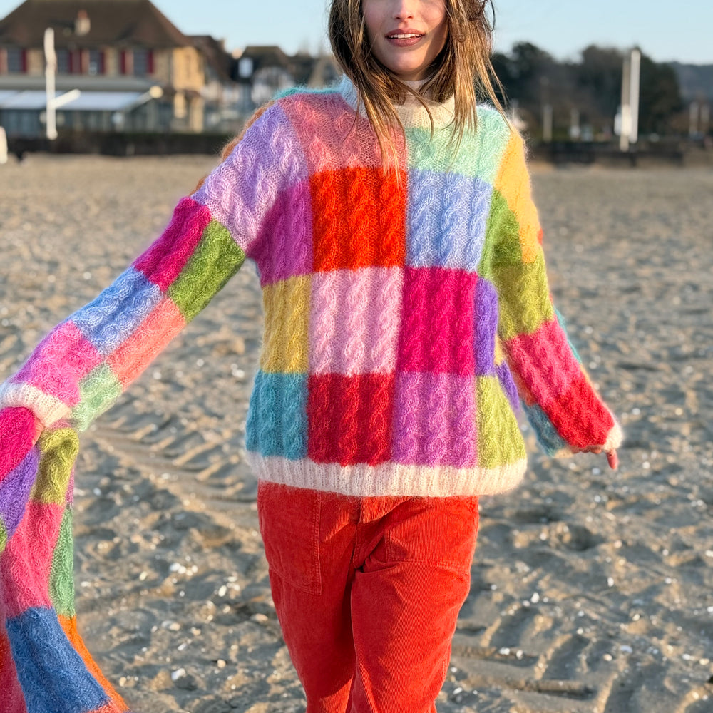
                  
                    SWEATER FANTASIA  MULTICOLORE
                  
                