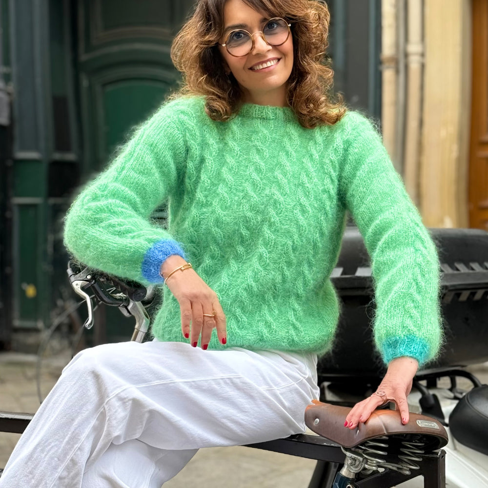 
                  
                    MY BEAUTIFUL SWEATER TORSADES
                  
                