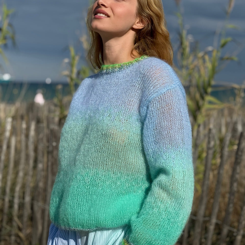 Pull Rose Carmine Mohair Et Soie Manches Longues - Fait Main En France, Taille XL, Style Pastel