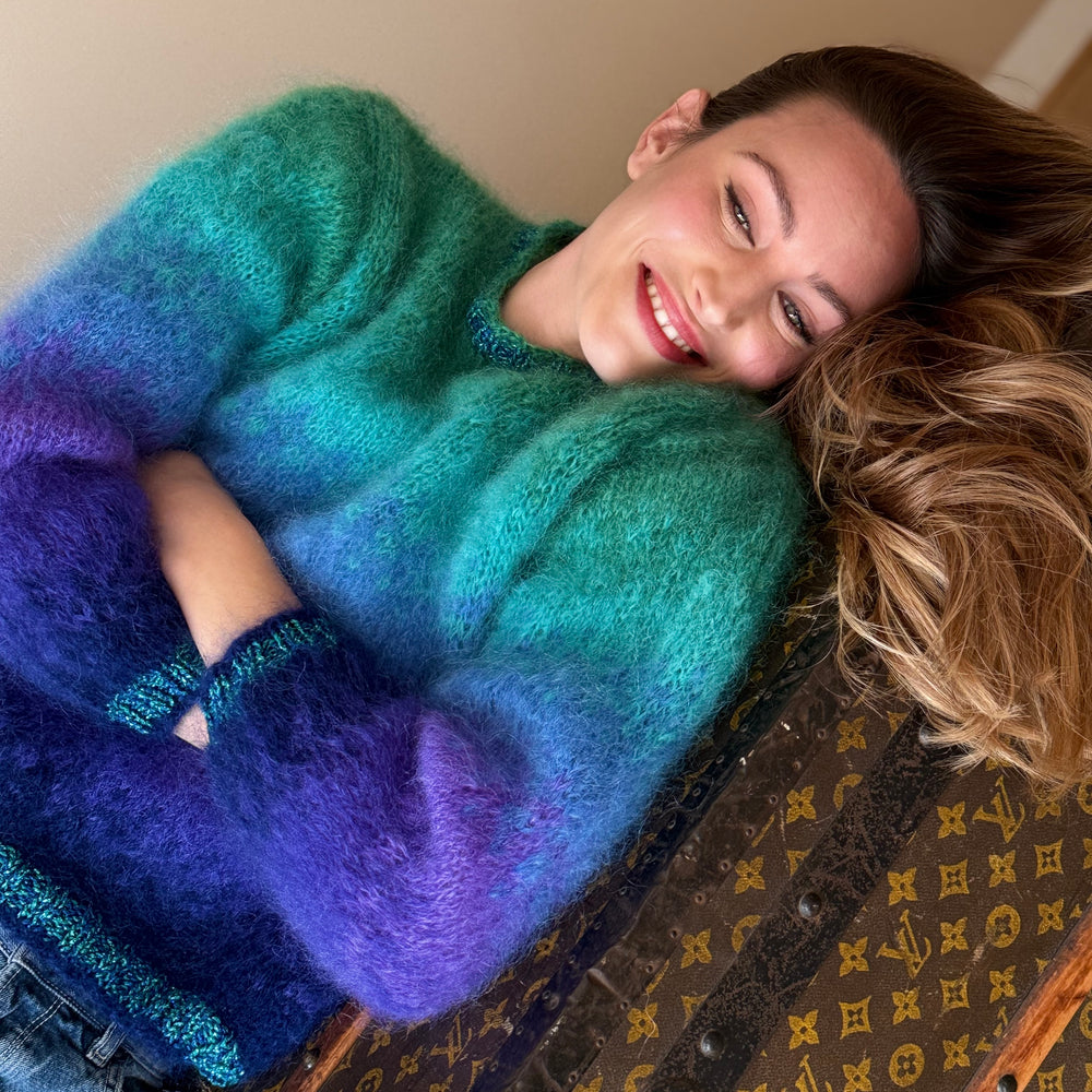 
                  
                    SWEATER TIE&DYE VERT/MARINE
                  
                