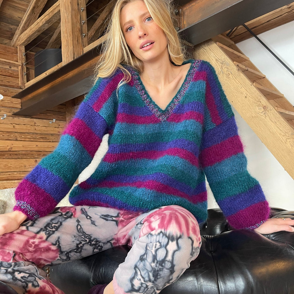SWEATER V-NECK STRIPES PRUNE