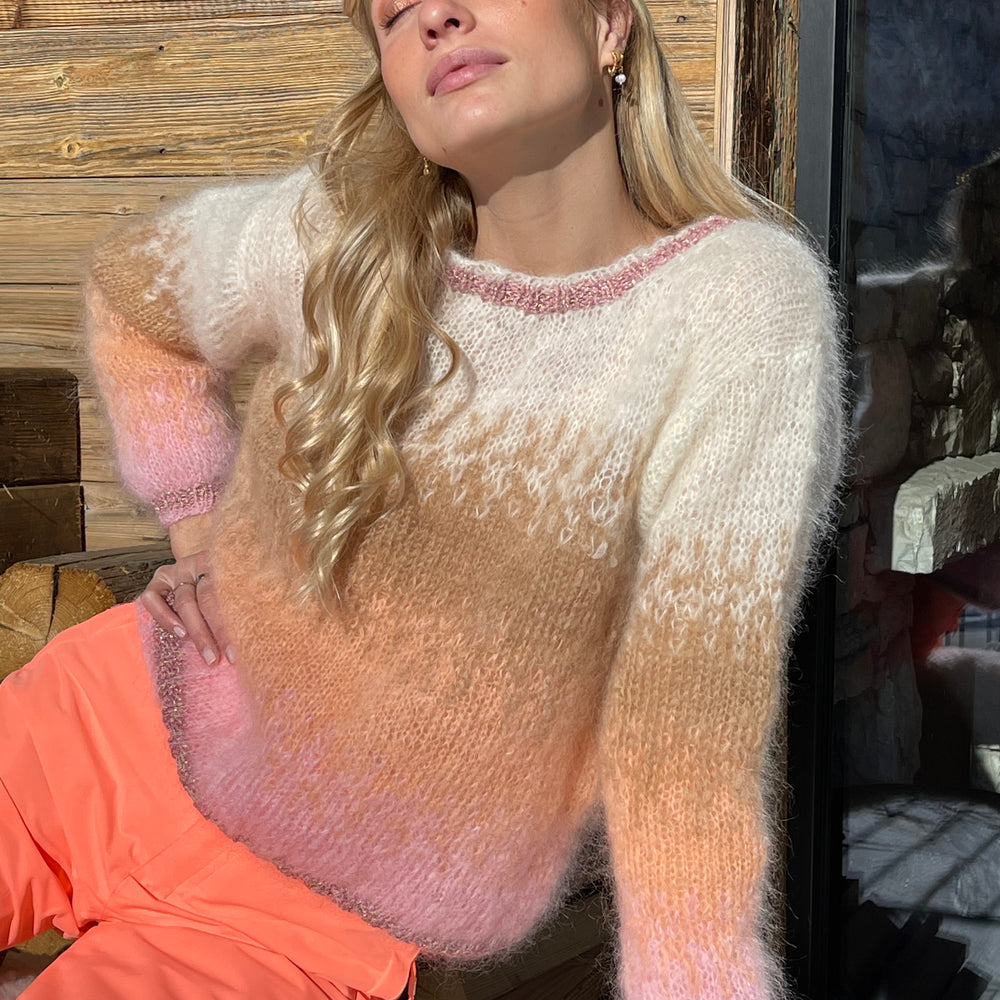 
                  
                    SWEATER TIE&DYE ROSE PALE
                  
                